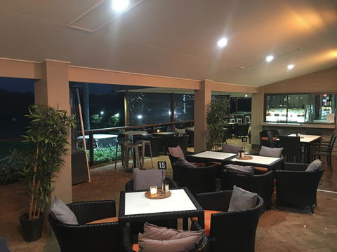 Fairway Village @ Windaroo Lakes Golf Club - Accommodation QLD 2