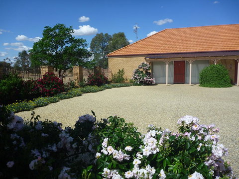 Fairways Bed & Breakfast At Jerilderie - Accommodation QLD 0