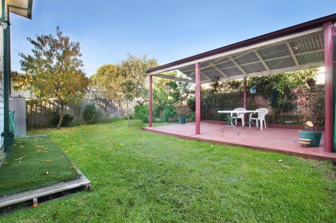 FAMILY GETAWAY - DROMANA - Accommodation QLD 3