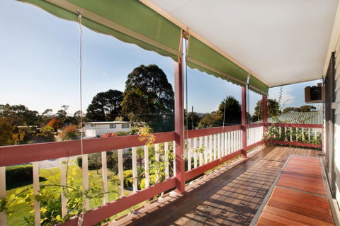 FAMILY GETAWAY - DROMANA - Accommodation QLD 0