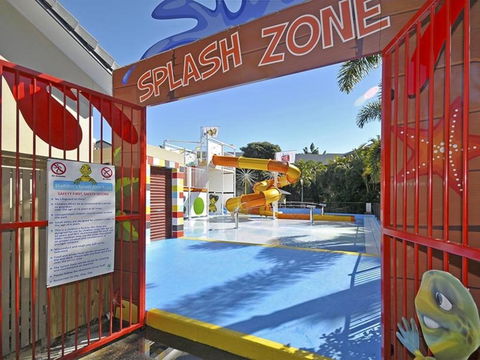 FAMILY PARADISE - Accommodation QLD 2