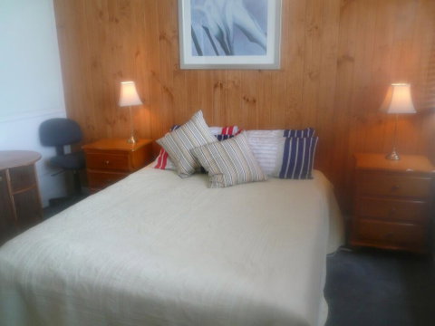 Family Room - Accommodation QLD 1