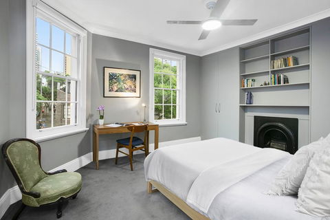 Family Terrace Home Minutes From Oxford Street And CBD - Accommodation QLD 1