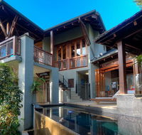 Far Pavilions Luxury Villa 2 - Accommodation QLD