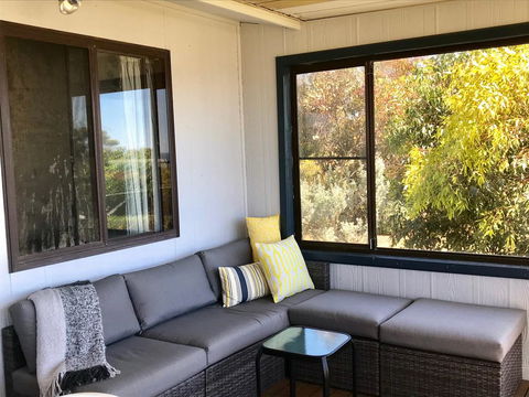 Fareview Beach House - Accommodation QLD 1