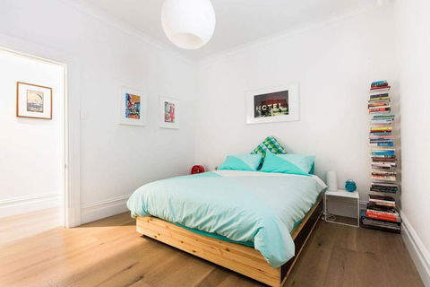 Felix - Gorgeously Designed Home - Accommodation QLD 2