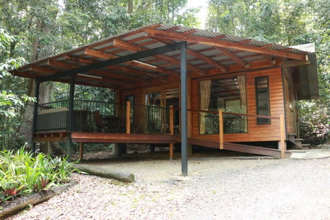 Figtree Getaway - Accommodation QLD 1