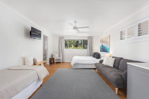 Finns At Old Bar - Accommodation QLD 1