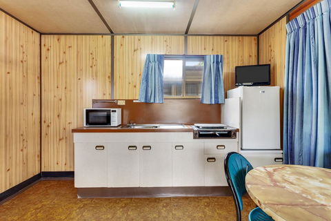 First City Caravilla - Accommodation QLD 2