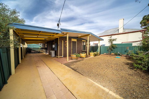 Flinders Ranges Bed And Breakfast - Accommodation QLD 1