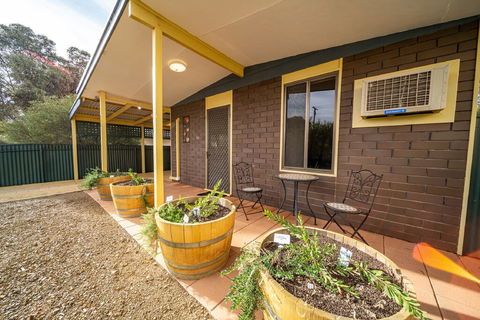 Flinders Ranges Bed And Breakfast - Accommodation QLD 0