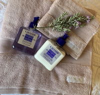 Flowerdale White House