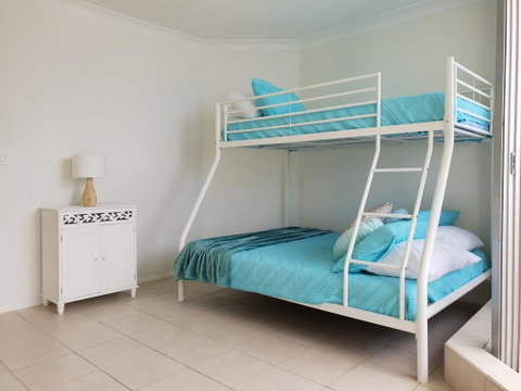 Focus Apartment Ocean Views - Accommodation QLD 1