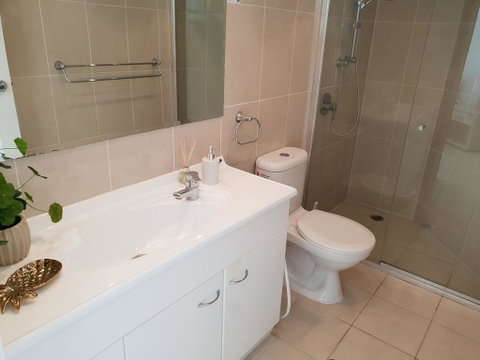 Focus Apartment Ocean Views - Accommodation QLD 2