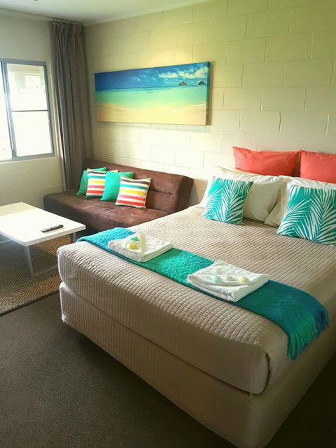 Forrest Beach Hotel/motel - Accommodation QLD 3