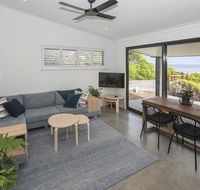 FortyTwo Mini - Accommodation QLD