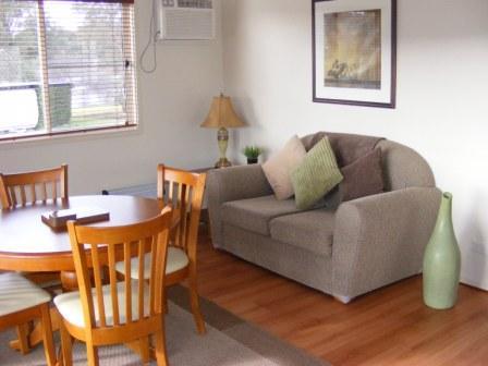 Fossickers Tourist Park - Accommodation QLD 2