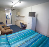 Fourth Ave Motor Inn - Accommodation QLD