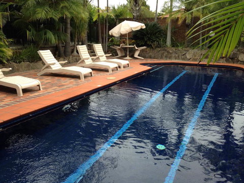 Francis Phillip Motor Inn And The Lodge - Accommodation QLD 2