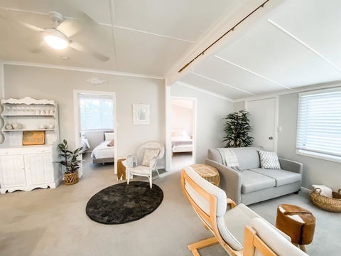 Frangipani Cottage - Accommodation QLD 2