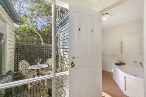 Freshwater Creek Cottages & Farm Stay - Accommodation QLD 3