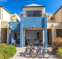 Front 9 then Dine - 3/61 St Andrews Boulevard - Accommodation QLD