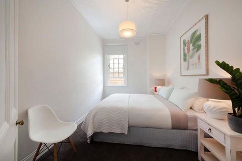 FUN TIMES In HUGE House 1 Minute To SYDNEY HARBOUR - Accommodation QLD 3