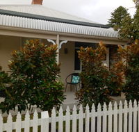 FUNKY COTTAGE - Accommodation QLD