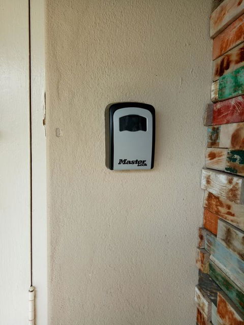 FUNKY COTTAGE - Accommodation QLD 3