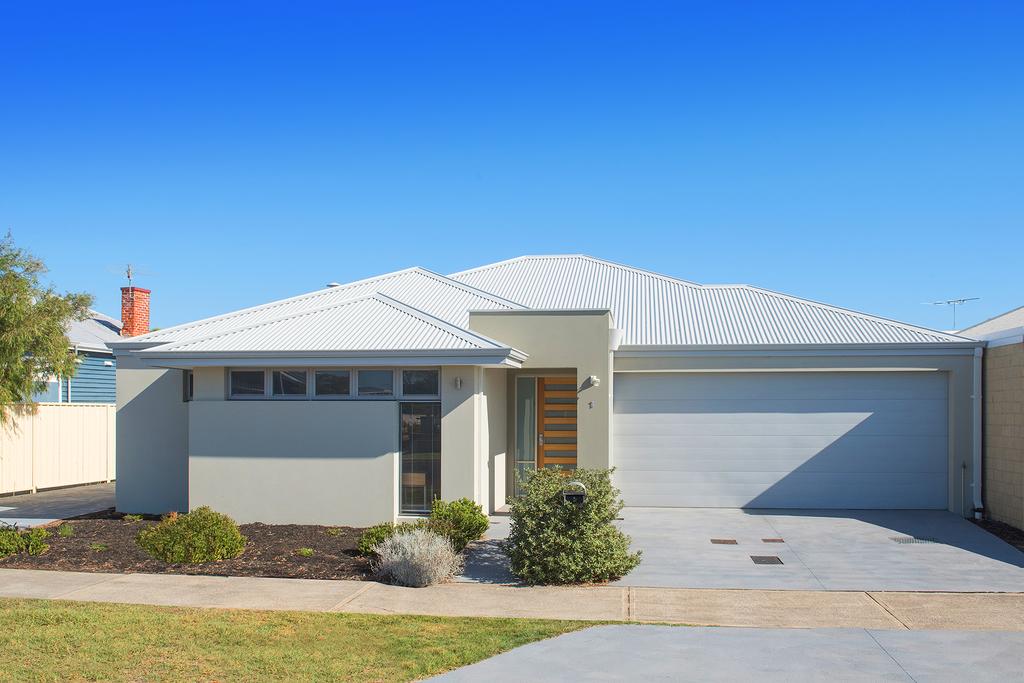 Reinscourt WA Accommodation QLD
