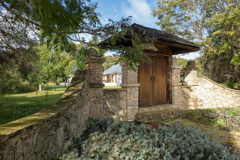 Garden Pavilion - Art House Yallingup - Accommodation QLD 0
