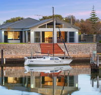 Geographe House - Accommodation QLD