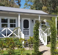 Georges at Hepburn - Miner's cottage - Accommodation QLD