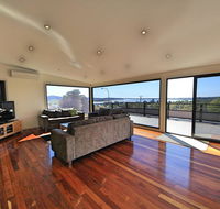 Georges Bay Luxury - Accommodation QLD
