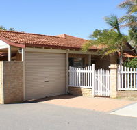 Geraldton Luxury Retreat 2 - Accommodation QLD
