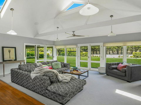 Gerron Park - Country Luxe, Tennis Court And Pool - Accommodation QLD 3