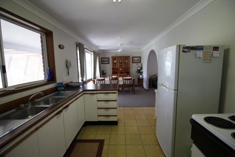 Gerry's Waterfront - Accommodation QLD 3