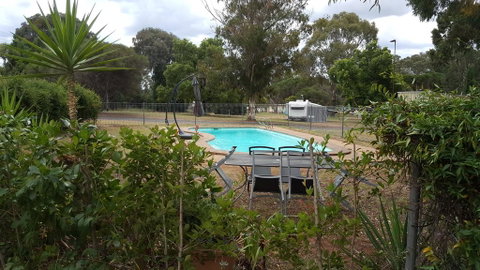 Getaway Tourist Park - Accommodation QLD 0