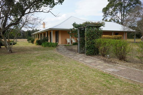 Glenmore Country Estate - Accommodation QLD 2