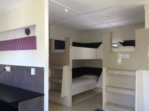 Globetrotters International - Accommodation QLD 1