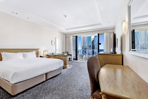 Gold Tower Private Hotel Suite With Ocean Views - Accommodation QLD 3