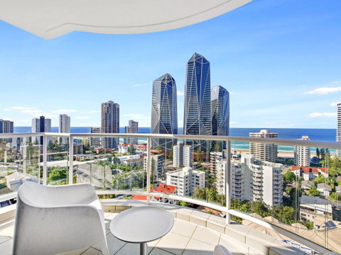 Gold Tower Private One Bedroom Apartment - Accommodation QLD 3