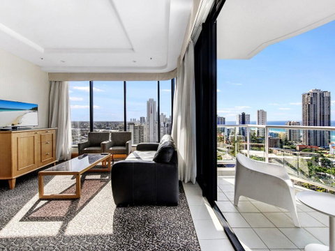 Gold Tower Private One Bedroom Apartment - Accommodation QLD 0