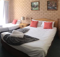 Golden Chain Aalana Motor Inn - Accommodation QLD