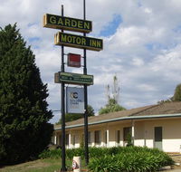 Golden Chain Garden Motor Inn Gundagai - Accommodation QLD