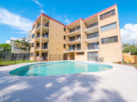 Golden Shores U7, 21 Landsborough Parade - Accommodation QLD 0
