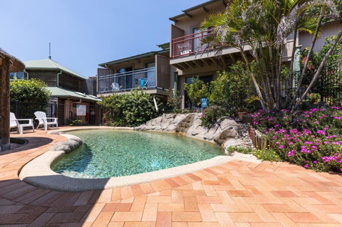 Gone Surfing - Accommodation QLD 0