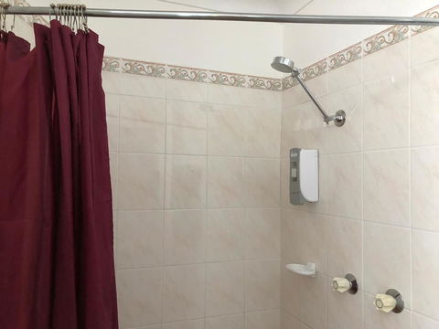 Goulburn Motor Inn - Accommodation QLD 3