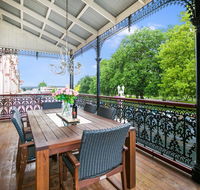 Grand  Central on George - Unique - Opulent - Accommodation QLD