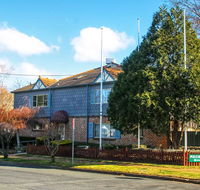 Grand Country Lodge - Accommodation QLD